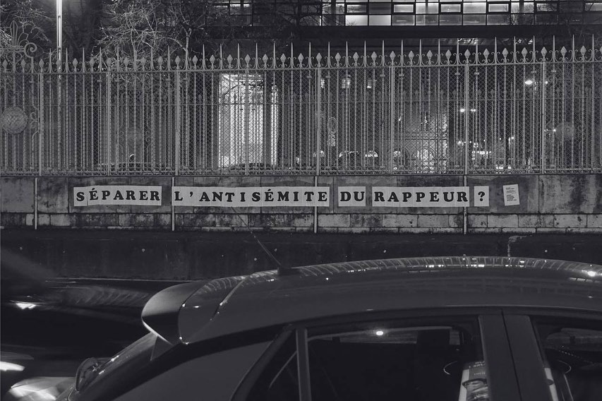 Hier Kanye West s’est produit à l’Accor Arena à Bercy. — slide 1